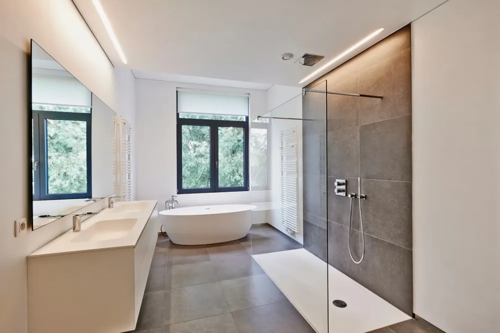 Salle de bains PMR